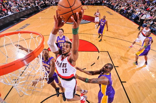 利电器女子 利电器女子