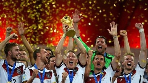 不移的拼搏 不移的拼搏